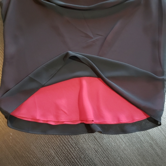 Cinema Etoile Sleeveless Cowl Neck Blouse - Picture 6 of 8